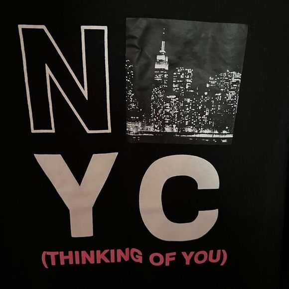 Forever 21 NYC graphic shirt - Picture 3 of 6